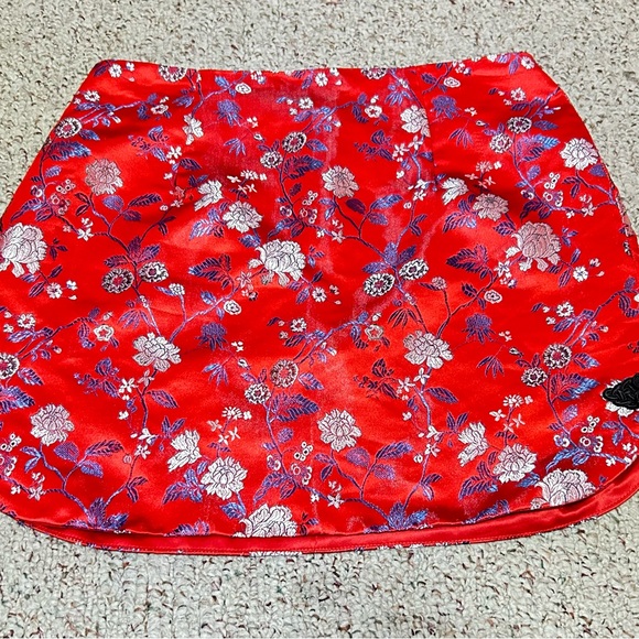 Forever 21 Red Floral Mini Skirt - Picture 1 of 11